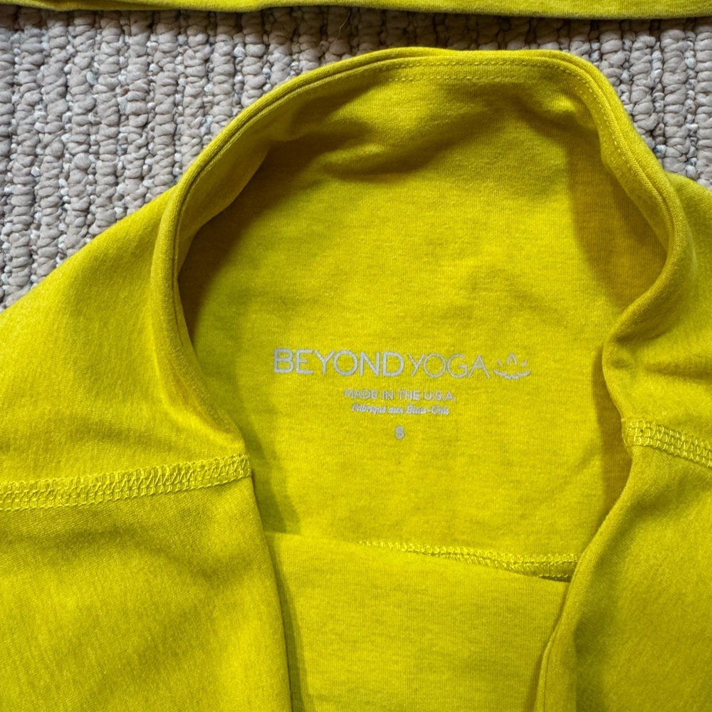 Beyond yoga set. gently worn. both size small.